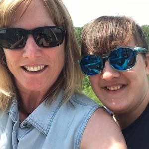 Meet your Posher, Lynda